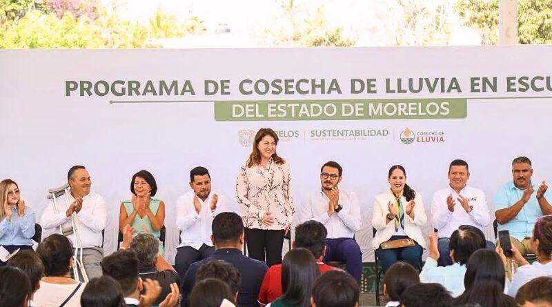 Instalan sistema de captación pluvial en telesecundaria de Xochitepec con capacidad de 223 mil litros, impulsando el uso sustentable del agua en escuelas.