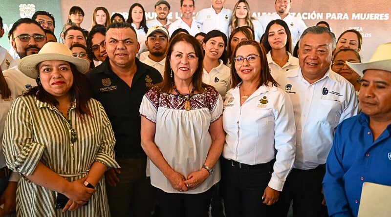 La gobernadora de Morelos lanzó una campaña educativa gratuita para mujeres rurales, brindándoles herramientas para mejorar su calidad de vida.