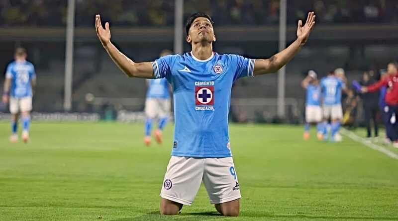 En una noche inolvidable, La Máquina venció al América y lo dejó fuera de la Concachampions, rompiendo una larga sequía ante su máximo rival.