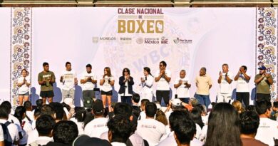 La gobernadora Margarita González Saravia encabeza en Cuernavaca la Mega Clase Nacional de Box que promueve el deporte como vía de prevención social.
