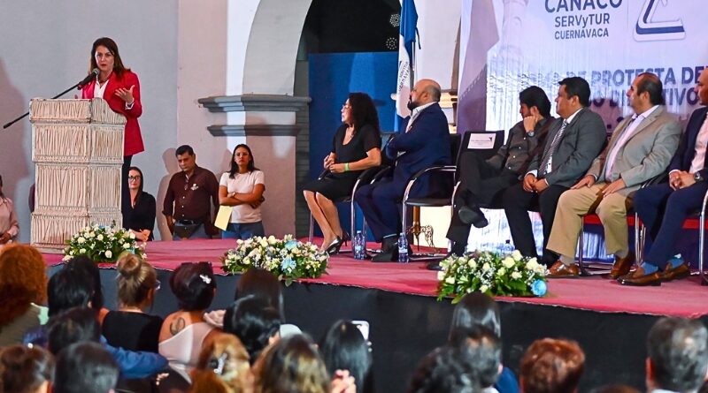 Margarita González Saravia presenta ambiciosos proyectos ante la Canaco, buscando la unidad empresarial para un futuro próspero en el estado.