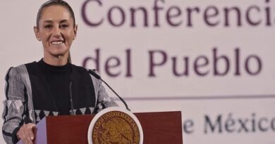 La presidenta Claudia Sheinbaum destaca en la "Mañanera del Pueblo" un aumento récord en empleos formales y un crecimiento del 19% en ingresos federales, reflejando confianza en la economía.